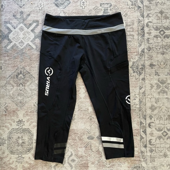 Virus Compression Crop Workout Pant Black - Picture 2 of 6